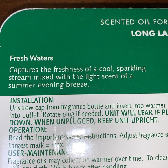 Air Wick Scented Oil, 1 Warmer & 9 Refills - Picture 11 of 12